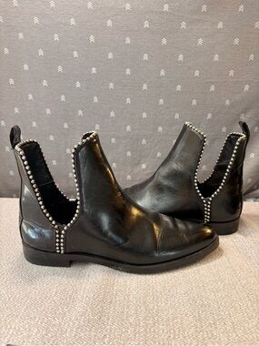 ZARA Black Leather Chelsea Boots with Silver Stud Trim - Women size 37 or 6.5